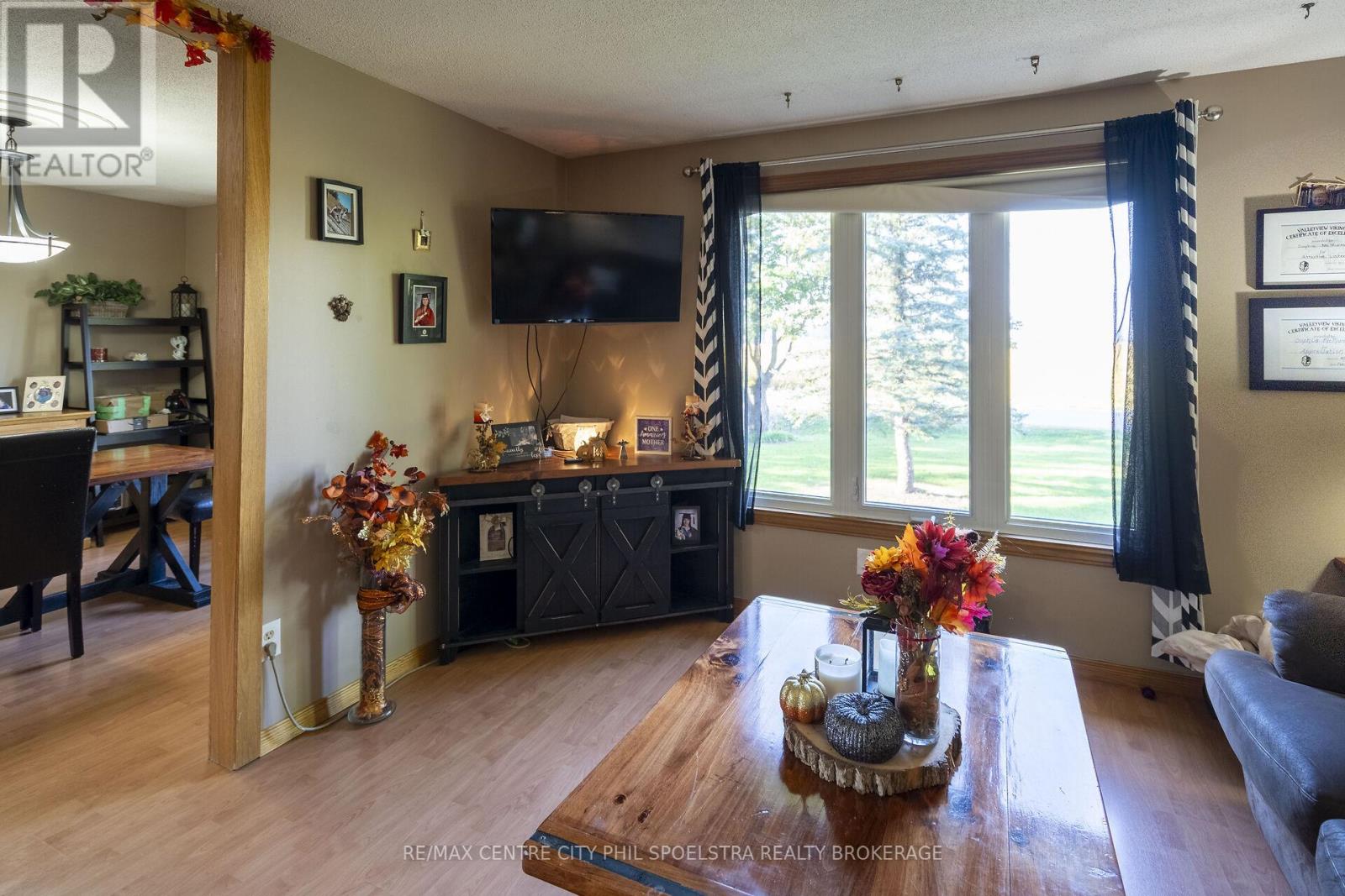 24734 Poplar Hill Road, Middlesex Centre (Ilderton), Ontario  N0M 2A0 - Photo 21 - X9376047