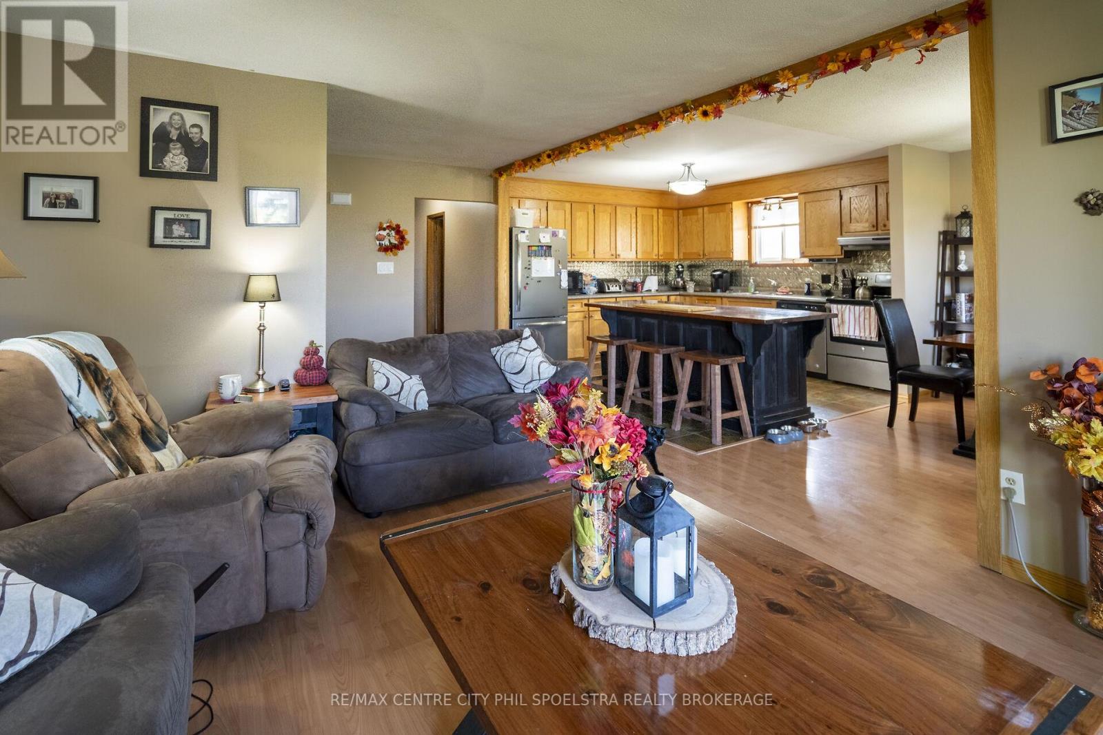 24734 Poplar Hill Road, Middlesex Centre (Ilderton), Ontario  N0M 2A0 - Photo 22 - X9376047
