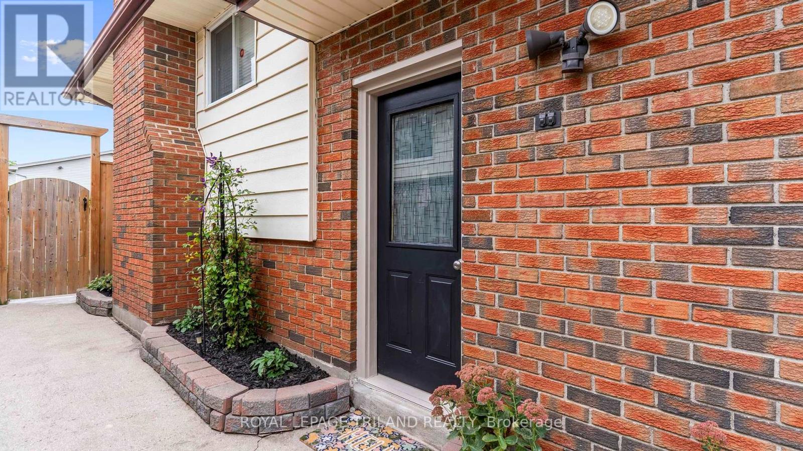 48 Locust Crescent, London, Ontario  N6E 2K2 - Photo 4 - X9376088
