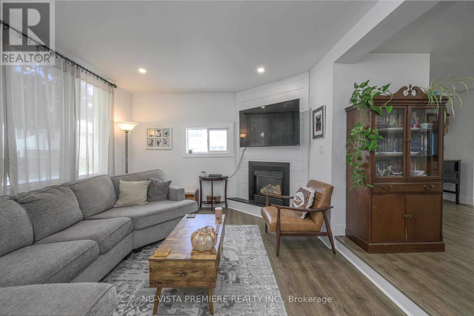 256 Pearl Street, North Middlesex (Parkhill), Ontario  N0M 2K0 - Photo 10 - X9376122