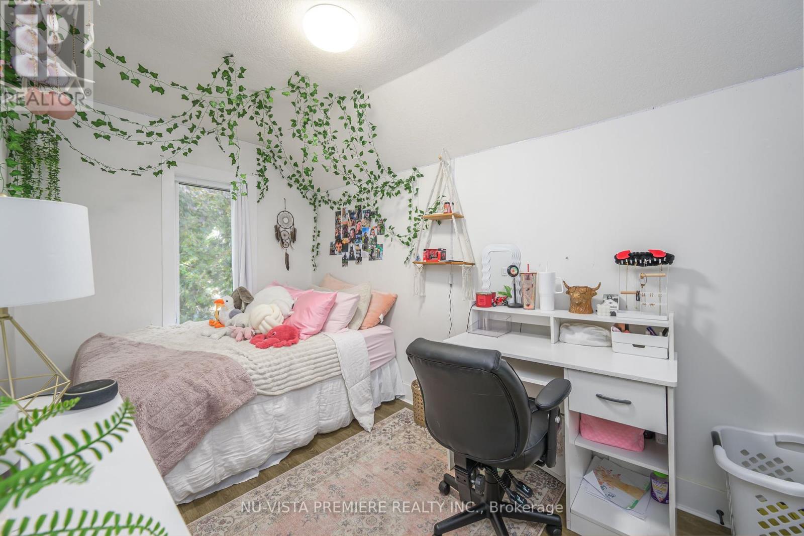 256 Pearl Street, North Middlesex (Parkhill), Ontario  N0M 2K0 - Photo 18 - X9376122