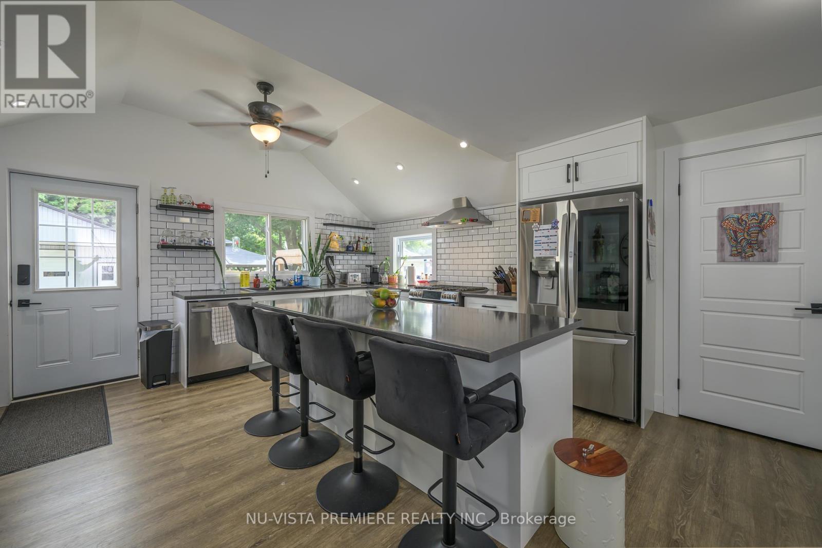 256 Pearl Street, North Middlesex (Parkhill), Ontario  N0M 2K0 - Photo 8 - X9376122