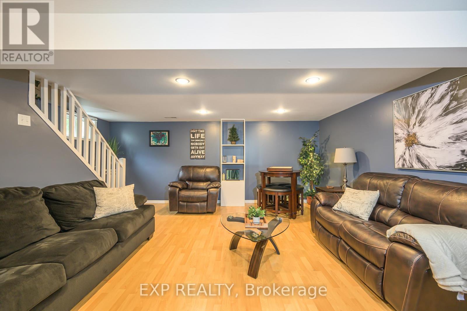 224 Oak Avenue, Strathroy-Caradoc (Sw), Ontario  N7G 3A8 - Photo 17 - X9377024