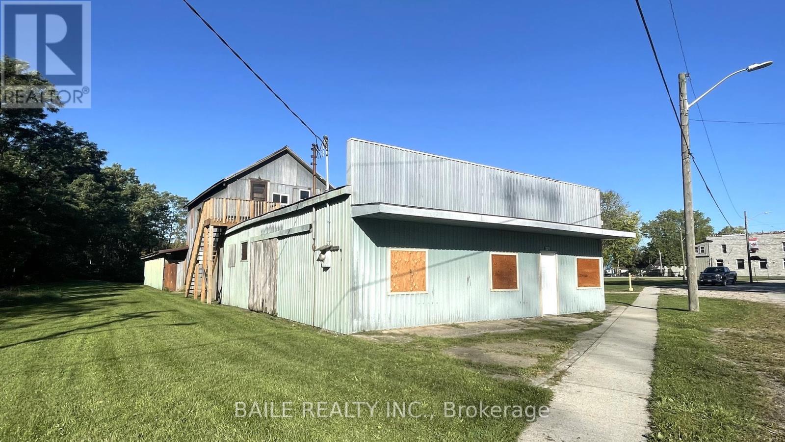 3211 RIVER STREET, brooke-alvinston (brooke alvinston), Ontario