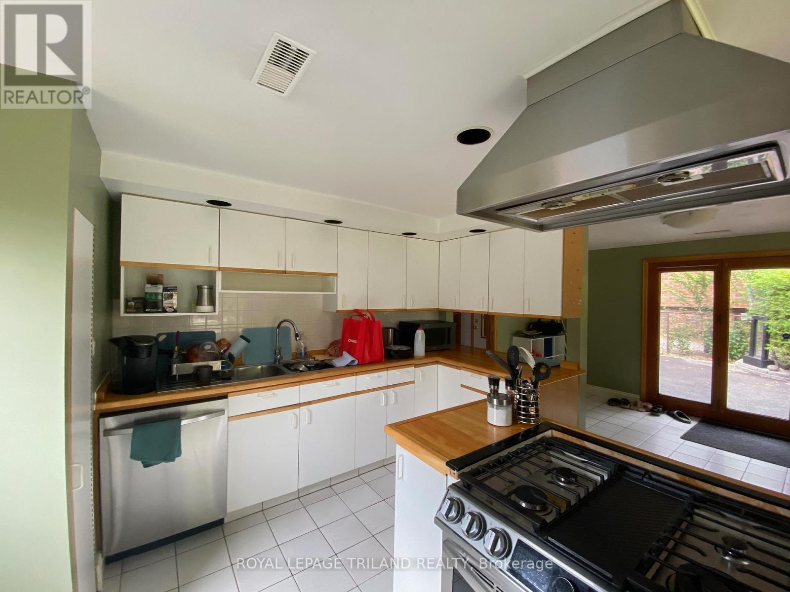 904 Willow Drive, London, Ontario  N6E 1P1 - Photo 4 - X9377387