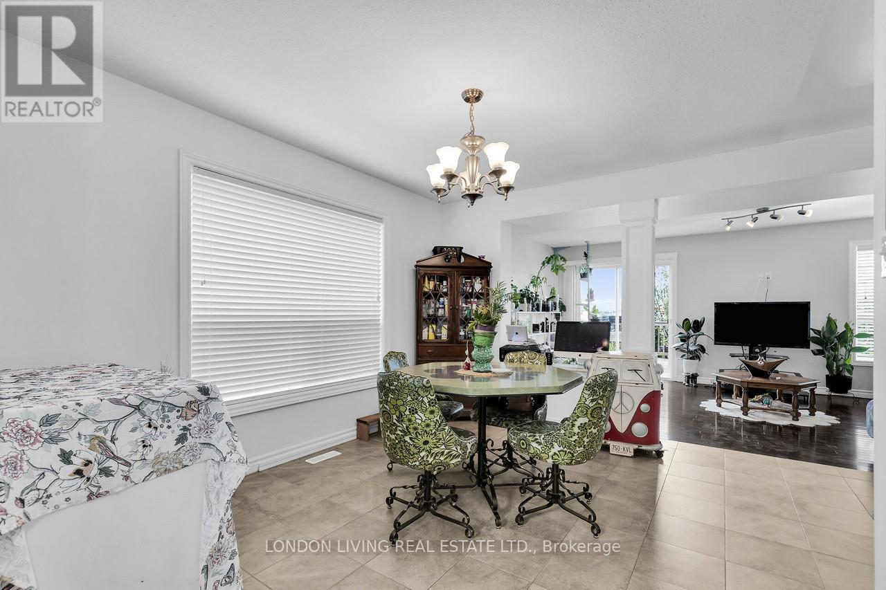 3229 Meadowgate Boulevard, London, Ontario  N6M 0B7 - Photo 4 - X9378201