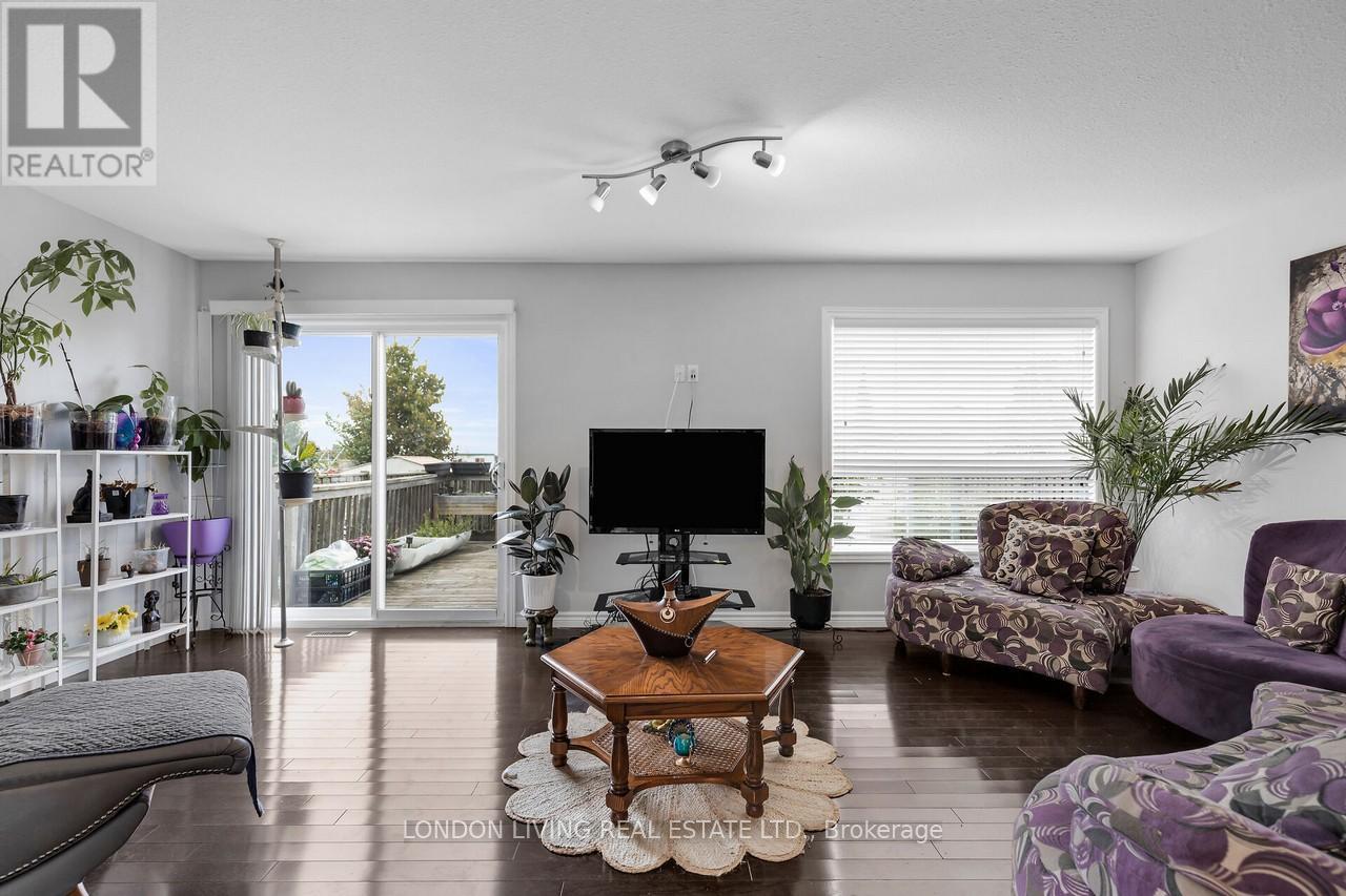 3229 Meadowgate Boulevard, London, Ontario  N6M 0B7 - Photo 6 - X9378201