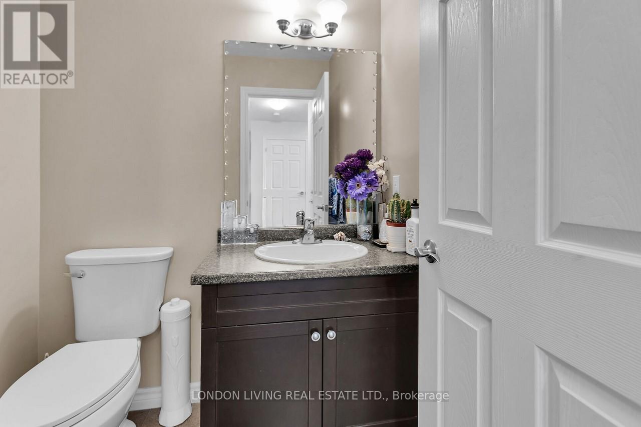 3229 Meadowgate Boulevard, London, Ontario  N6M 0B7 - Photo 8 - X9378201