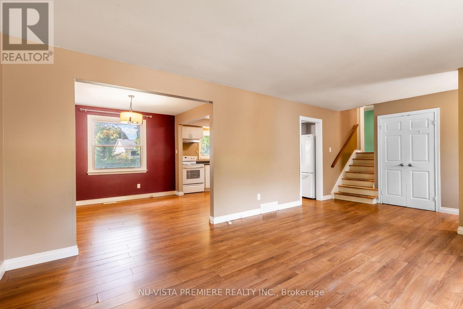 59 Scotchpine Crescent, London, Ontario  N6G 2E1 - Photo 8 - X9379413