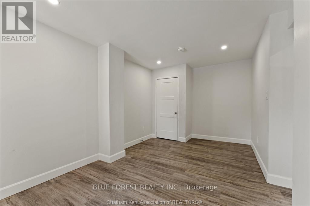 212 Thames Street, Chatham-Kent (Chatham), Ontario  N7L 2Y9 - Photo 10 - X9379931