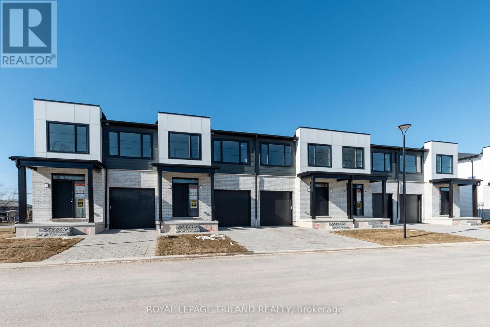 12 - 101 Swales Avenue, Strathroy-Caradoc (Sw), Ontario  N7G 0C1 - Photo 2 - X9380196