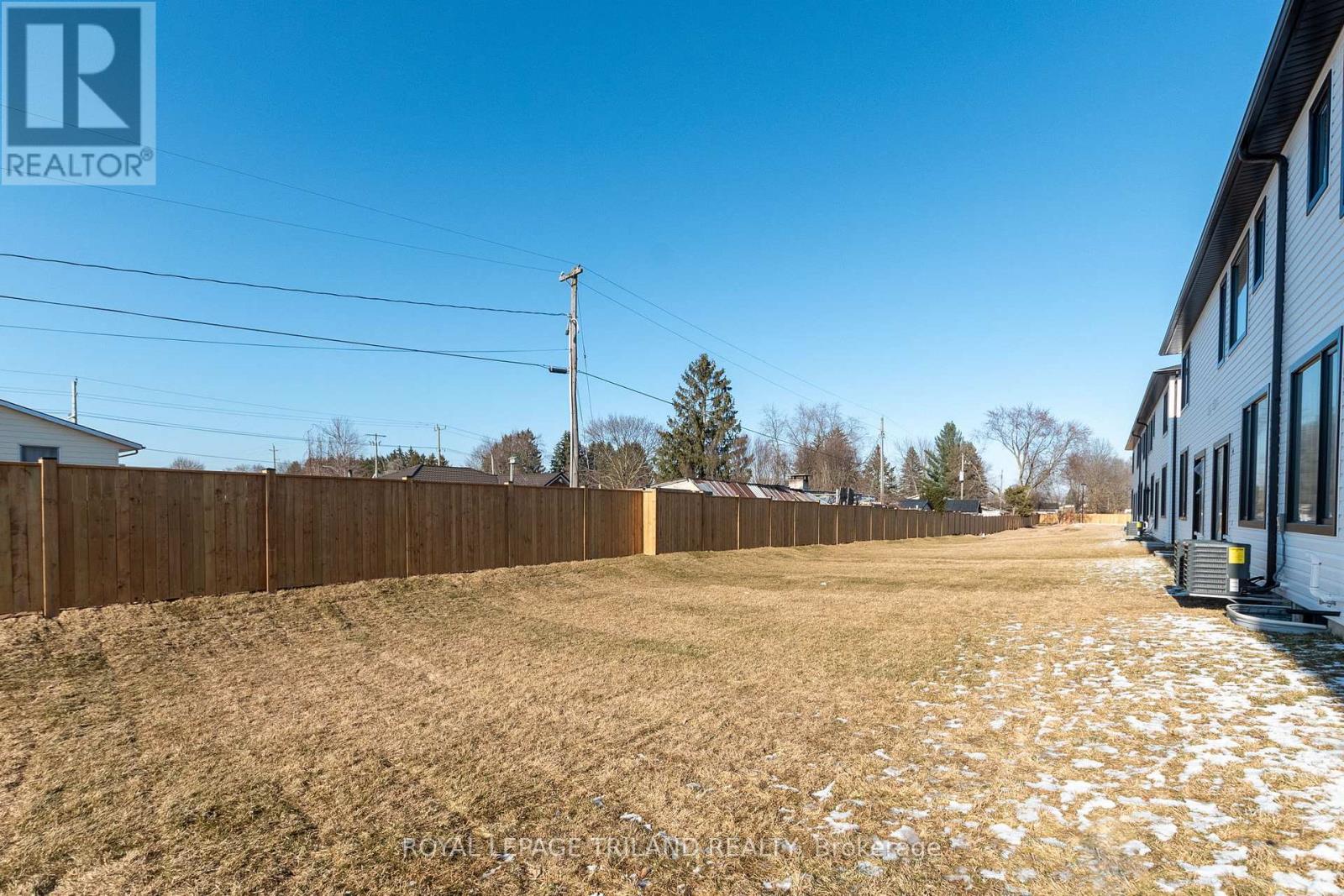 12 - 101 Swales Avenue, Strathroy-Caradoc (Sw), Ontario  N7G 0C1 - Photo 4 - X9380196