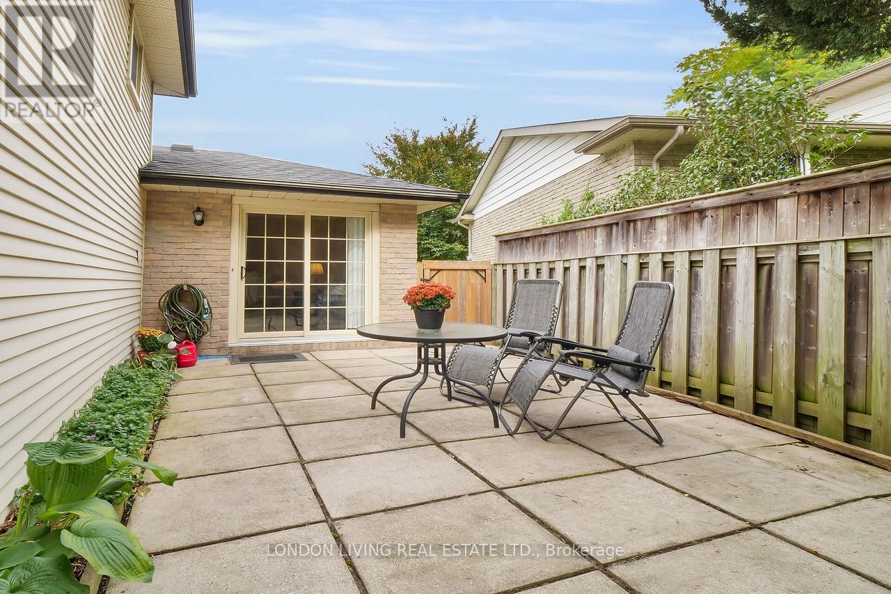 1032 Valetta Street, London, Ontario  N6H 2Z8 - Photo 32 - X9381919