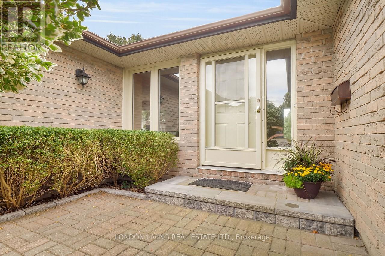 1032 Valetta Street, London, Ontario  N6H 2Z8 - Photo 7 - X9381919