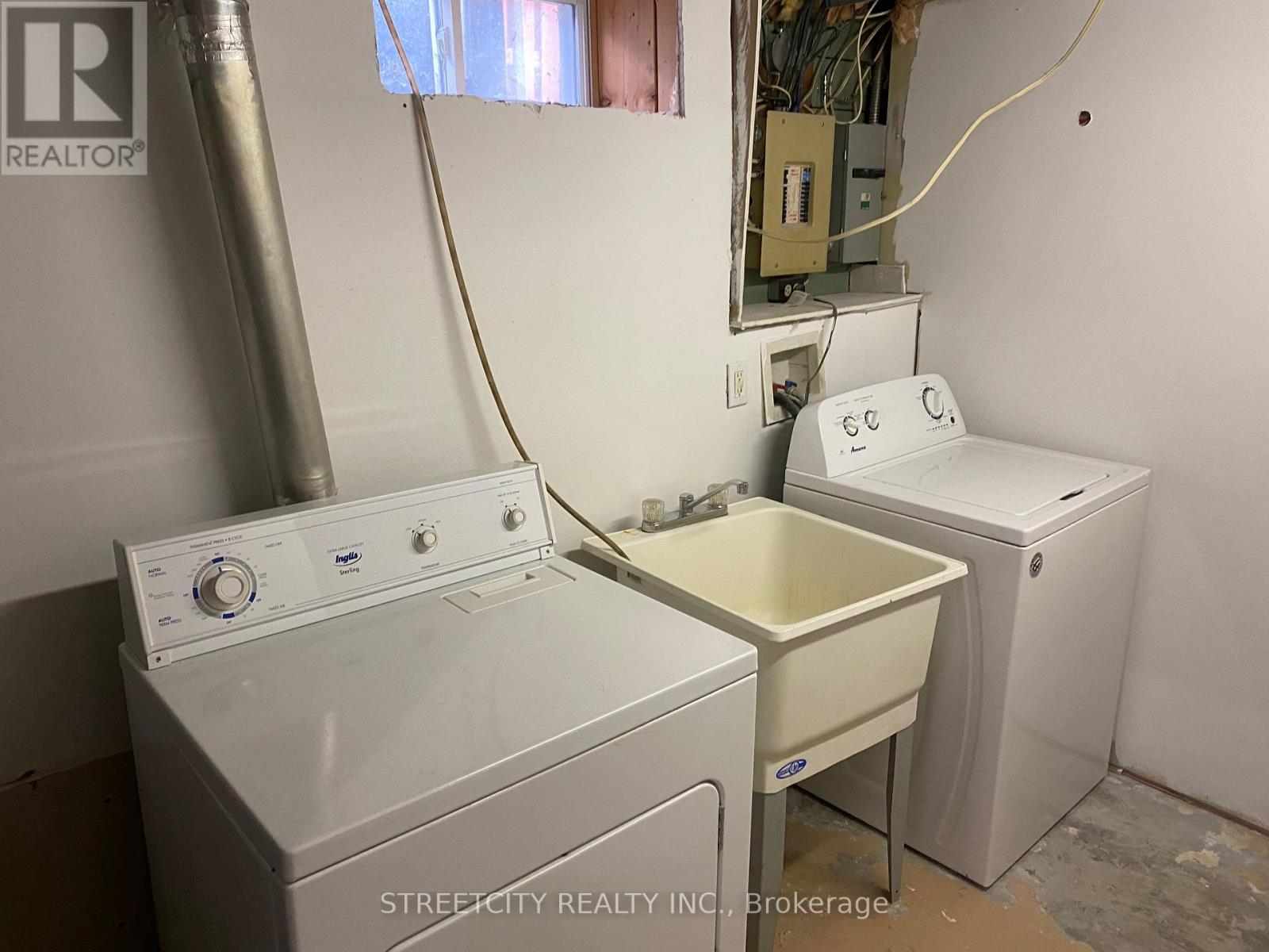 238 Burnside Drive, London, Ontario  N5V 1B9 - Photo 13 - X9382025