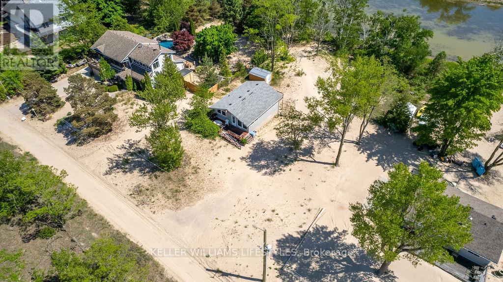 7403 Sanderson Road, Lambton Shores (Port Franks), Ontario  N0M 2L0 - Photo 28 - X9382118