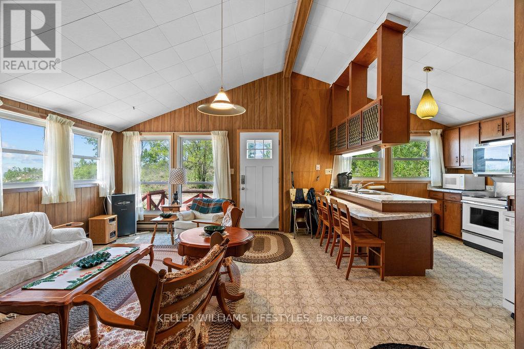 7403 Sanderson Road, Lambton Shores (Port Franks), Ontario  N0M 2L0 - Photo 8 - X9382118