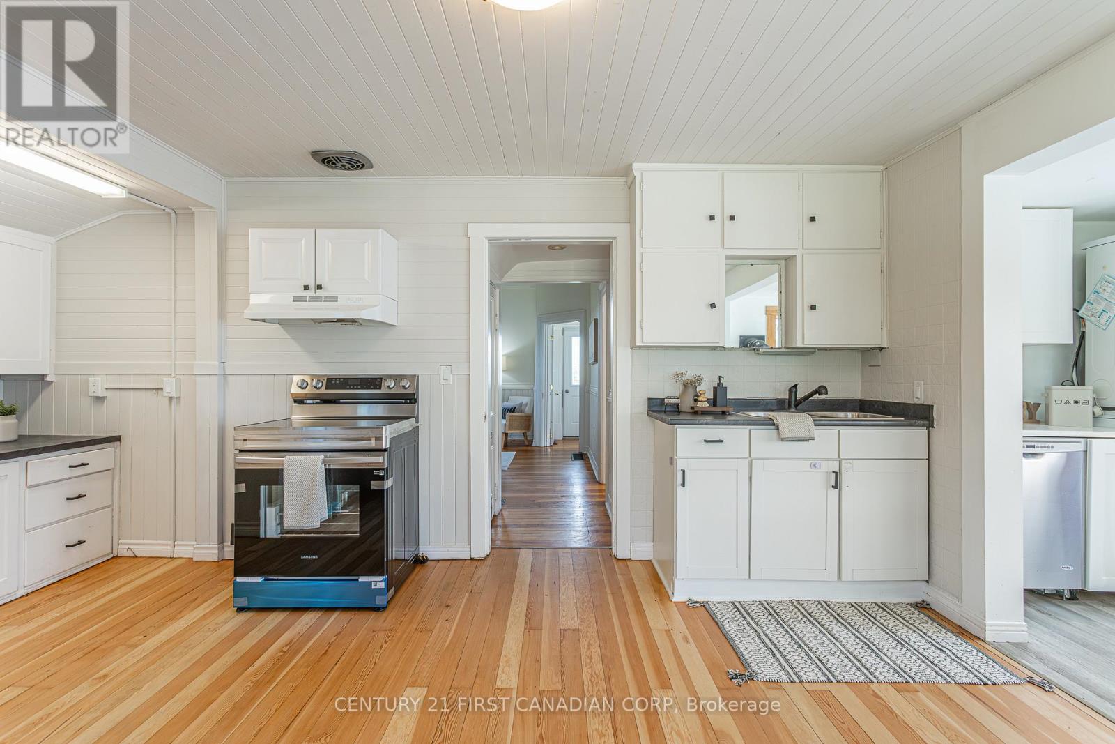 9398 Glendon Drive, Strathroy-Caradoc (Mount Brydges), Ontario  N0L 1W0 - Photo 17 - X9382744
