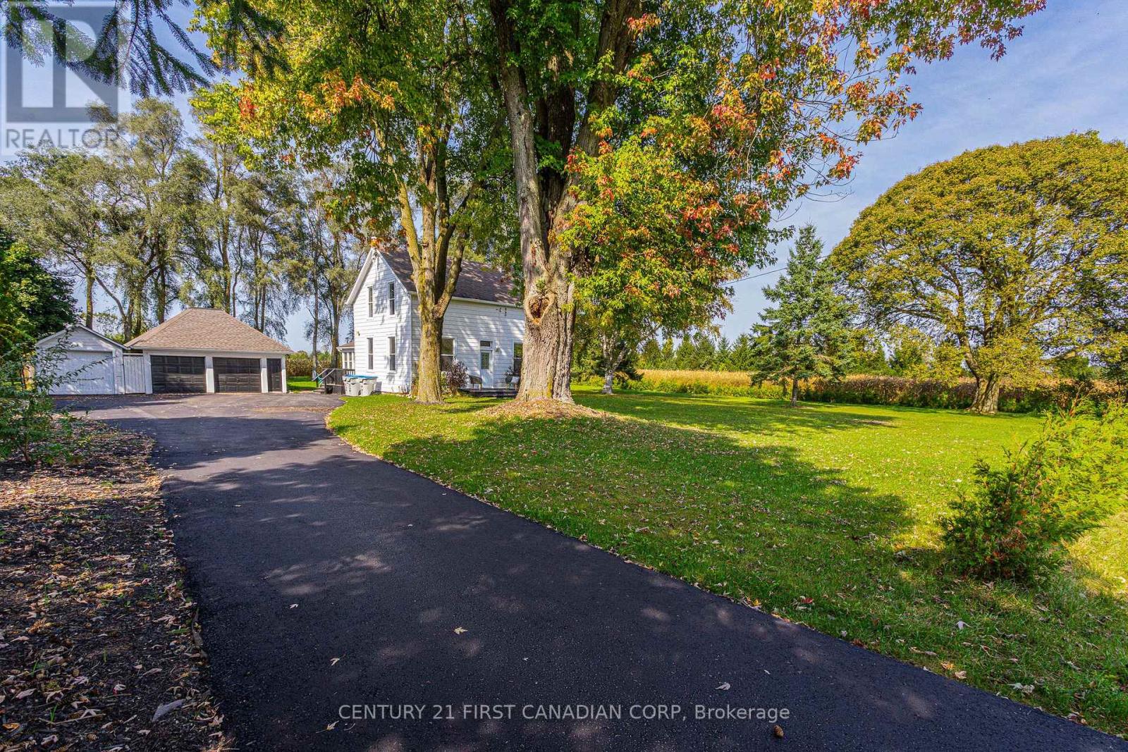 9398 Glendon Drive, Strathroy-Caradoc (Mount Brydges), Ontario  N0L 1W0 - Photo 2 - X9382744