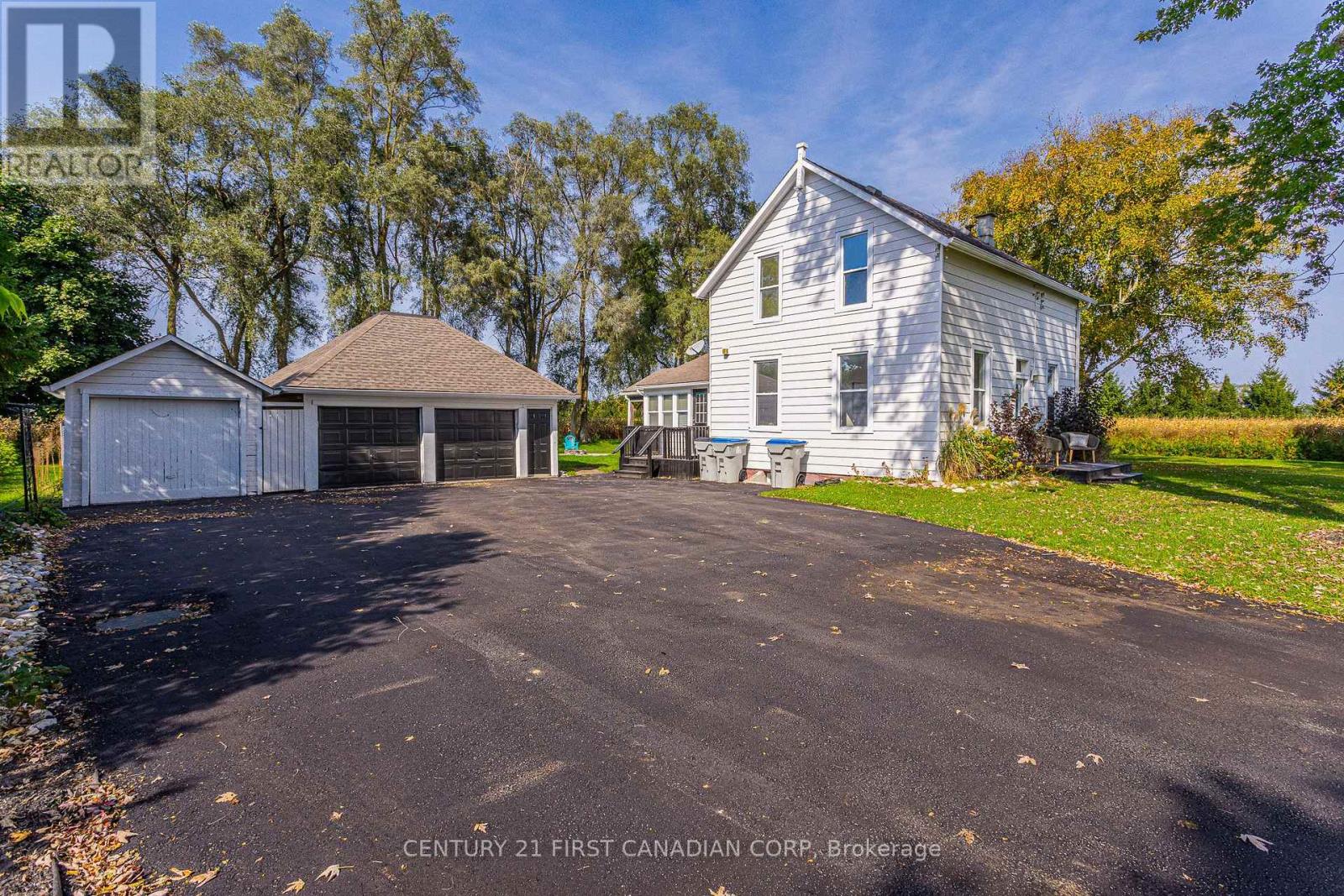 9398 Glendon Drive, Strathroy-Caradoc (Mount Brydges), Ontario  N0L 1W0 - Photo 3 - X9382744