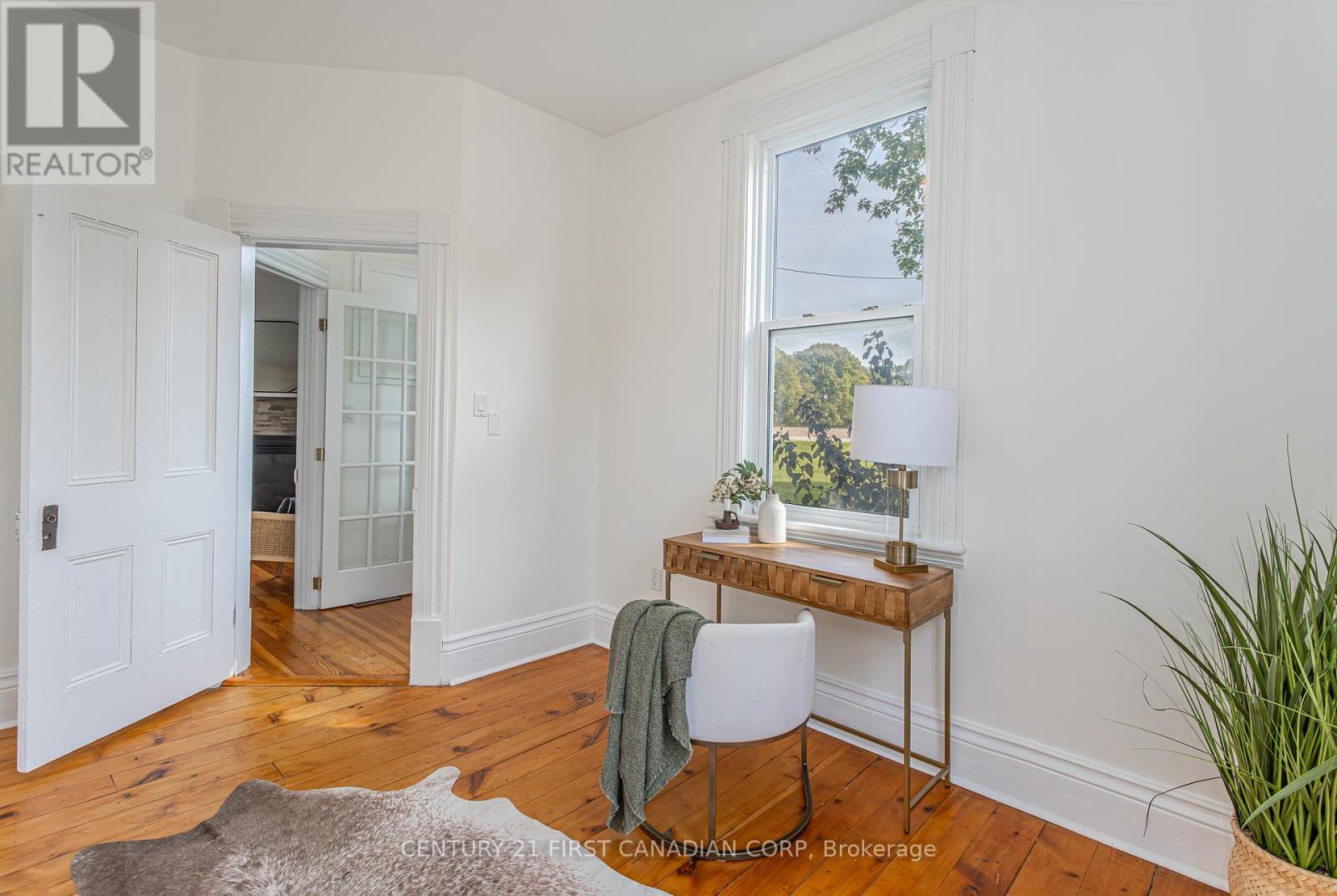 9398 Glendon Drive, Strathroy-Caradoc (Mount Brydges), Ontario  N0L 1W0 - Photo 6 - X9382744