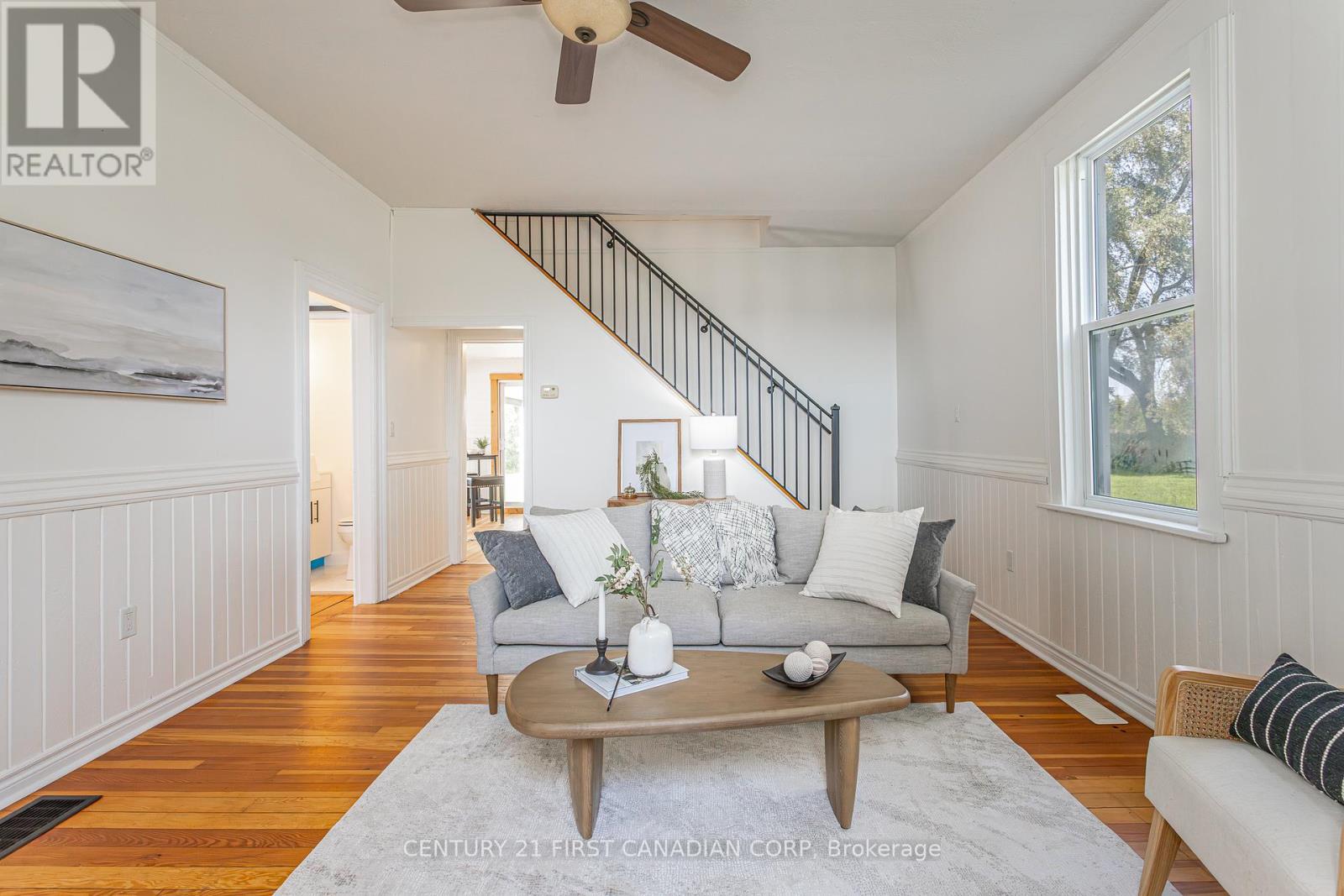 9398 Glendon Drive, Strathroy-Caradoc (Mount Brydges), Ontario  N0L 1W0 - Photo 8 - X9382744