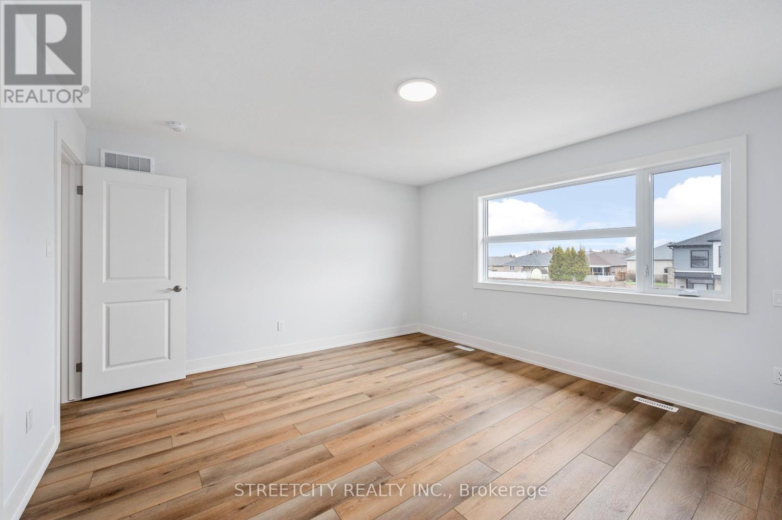 33 Lucas Road, St. Thomas, Ontario  N5R 0M2 - Photo 15 - X9382952