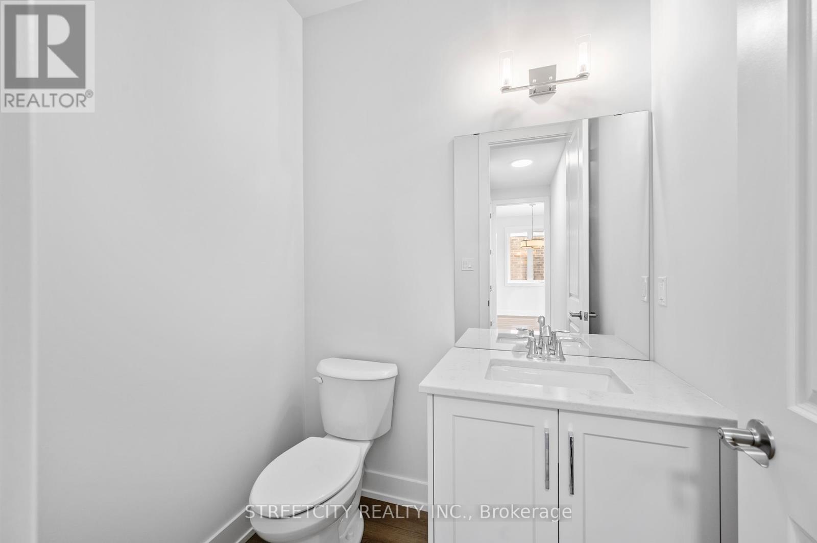 33 Lucas Road, St. Thomas, Ontario  N5R 0M2 - Photo 3 - X9382952