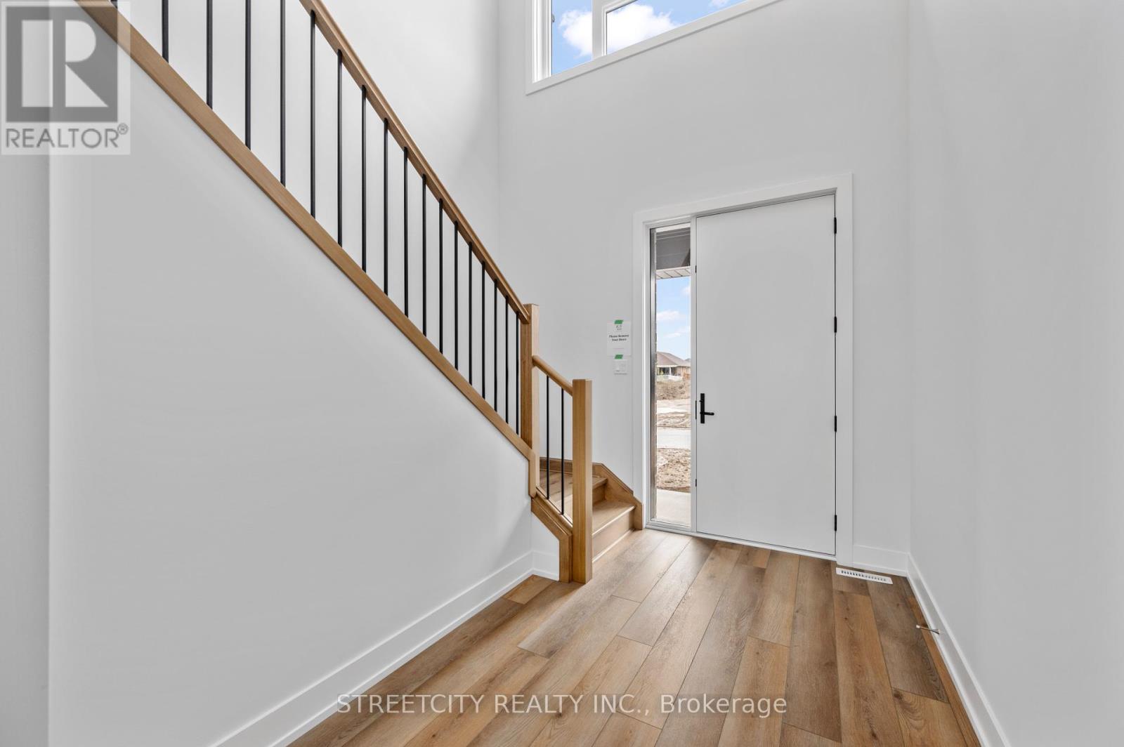 33 Lucas Road, St. Thomas, Ontario  N5R 0M2 - Photo 4 - X9382952
