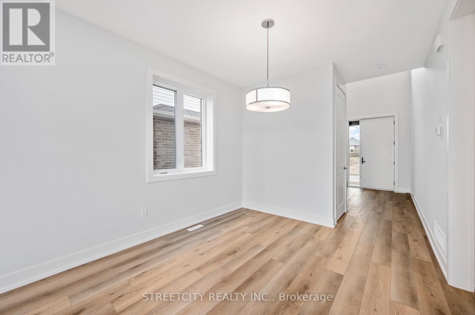 33 Lucas Road, St. Thomas, Ontario  N5R 0M2 - Photo 6 - X9382952