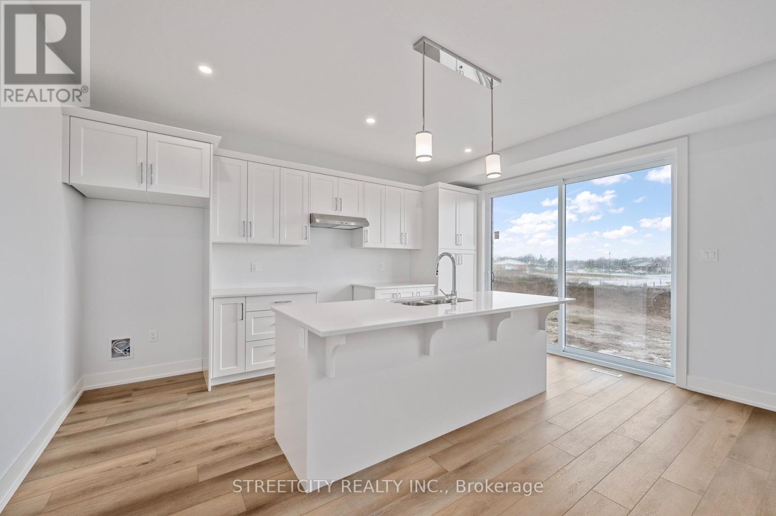 33 Lucas Road, St. Thomas, Ontario  N5R 0M2 - Photo 8 - X9382952
