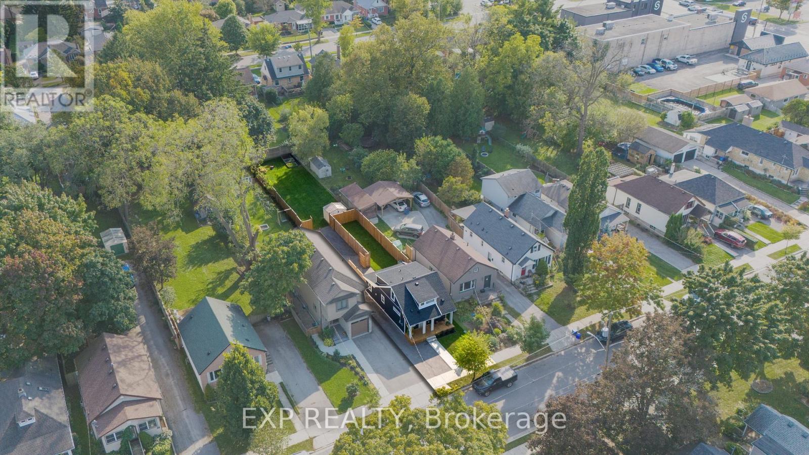 35 Emery Street E, London, Ontario  N6C 2C7 - Photo 2 - X9383131