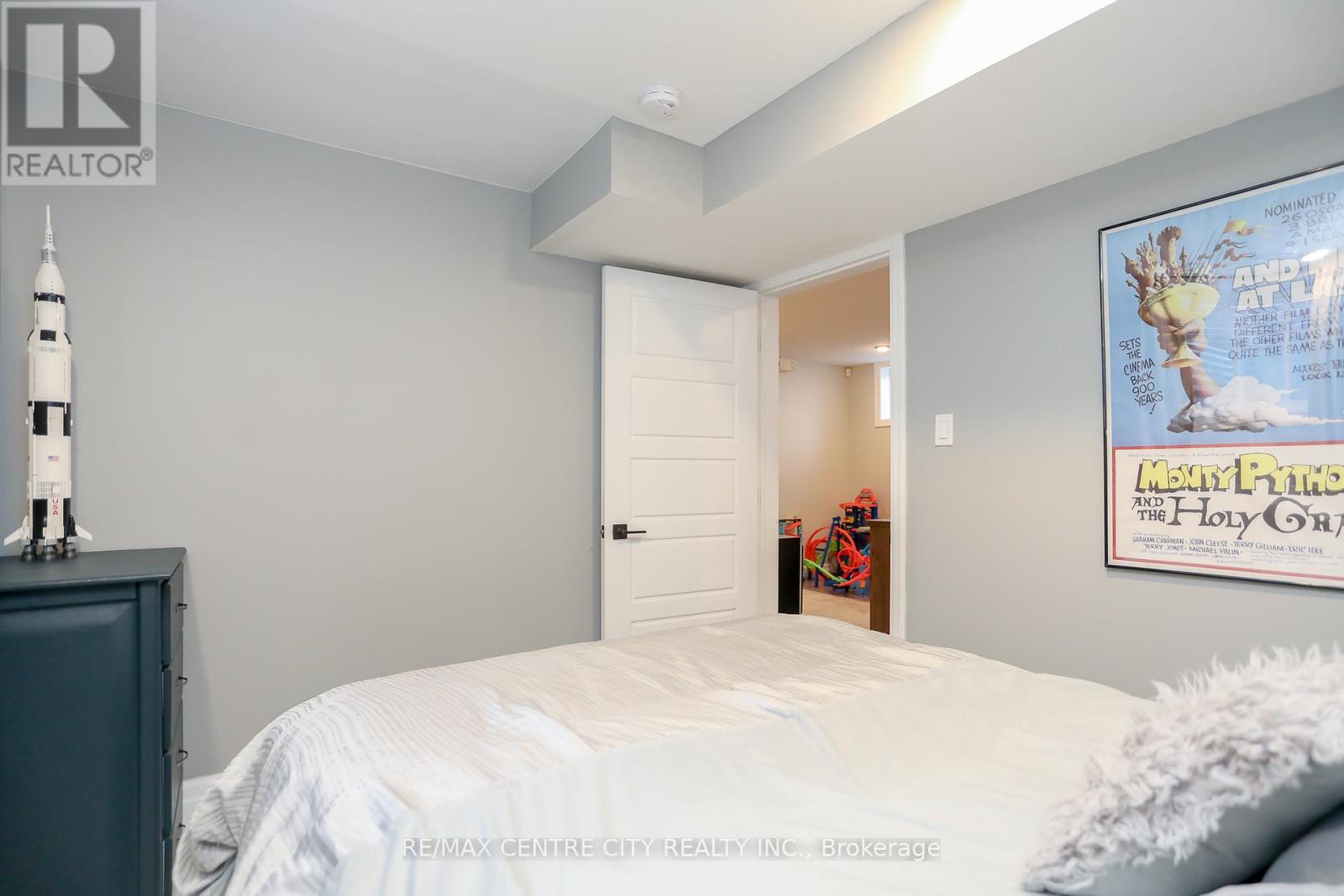 7 Oxford Terrace, St. Thomas, Ontario  N5R 0J9 - Photo 34 - X9383483
