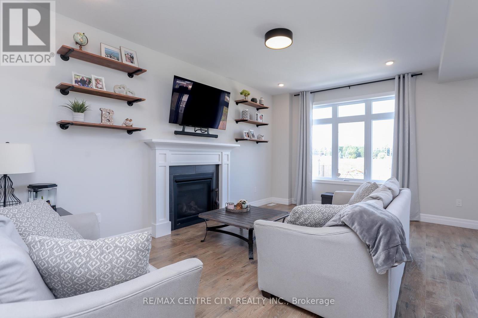 7 Oxford Terrace, St. Thomas, Ontario  N5R 0J9 - Photo 8 - X9383483