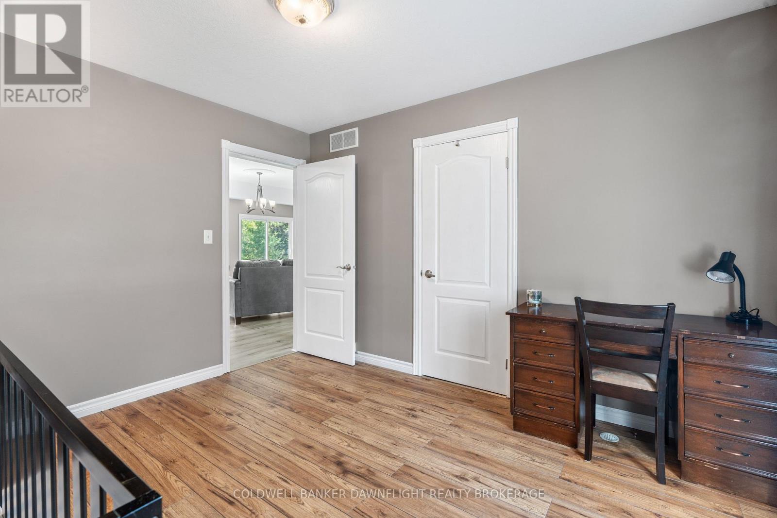 2162 Parkhill Drive, North Middlesex (Parkhill), Ontario  N0M 2K0 - Photo 24 - X9383716