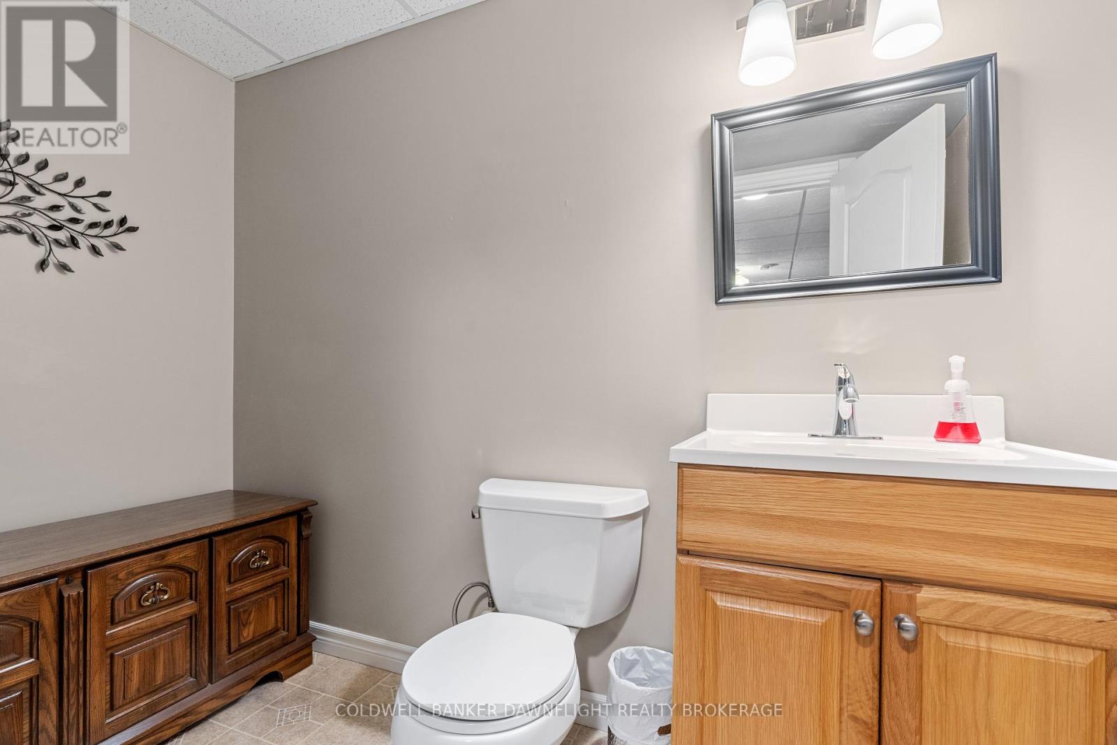 2162 Parkhill Drive, North Middlesex (Parkhill), Ontario  N0M 2K0 - Photo 27 - X9383716