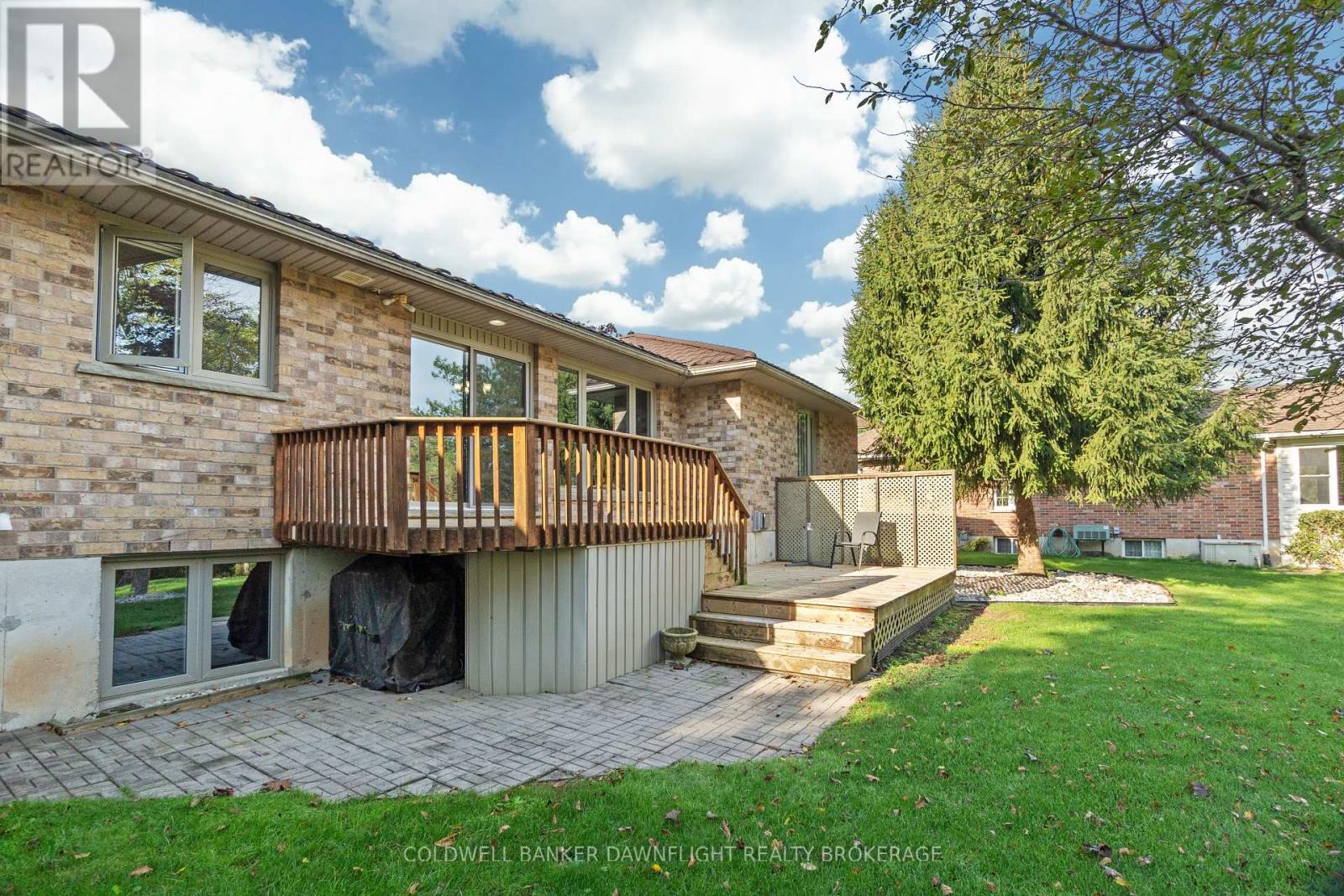 2162 Parkhill Drive, North Middlesex (Parkhill), Ontario  N0M 2K0 - Photo 34 - X9383716