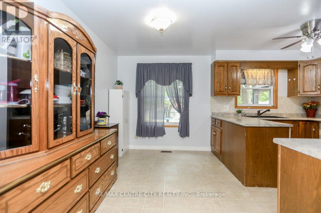 67 Farmington Avenue, Aylmer (Ay), Ontario  N5H 3E3 - Photo 11 - X9384690