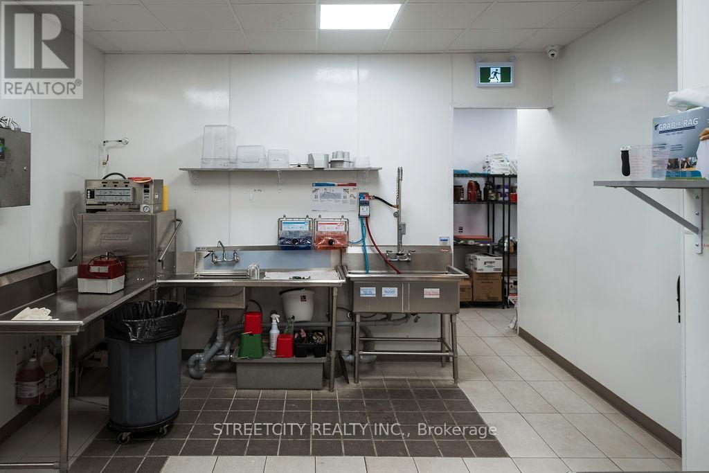 2 - 655 Wellington Road S, London, Ontario  N6C 4R4 - Photo 17 - X9384965