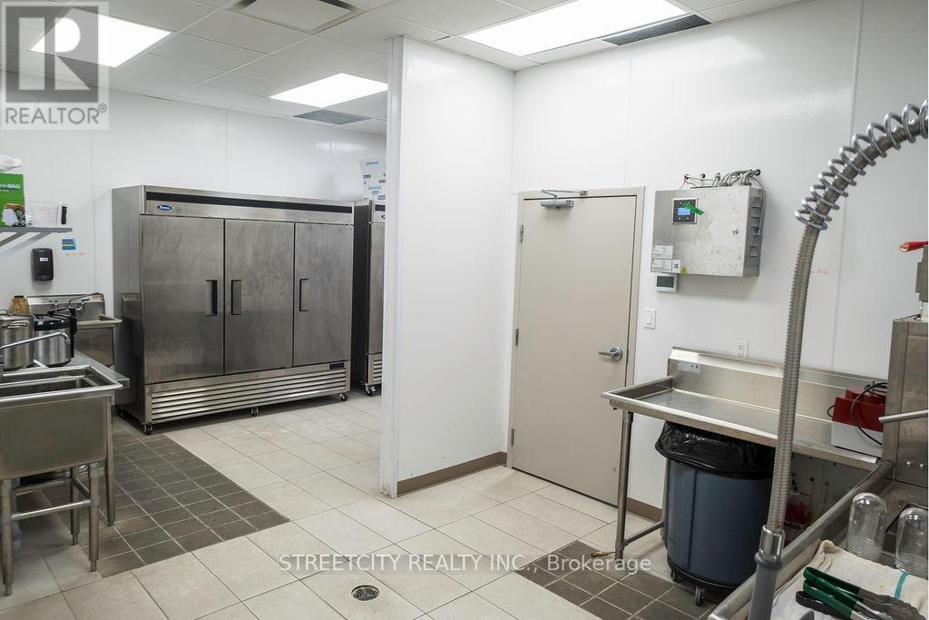 2 - 655 Wellington Road S, London, Ontario  N6C 4R4 - Photo 18 - X9384965