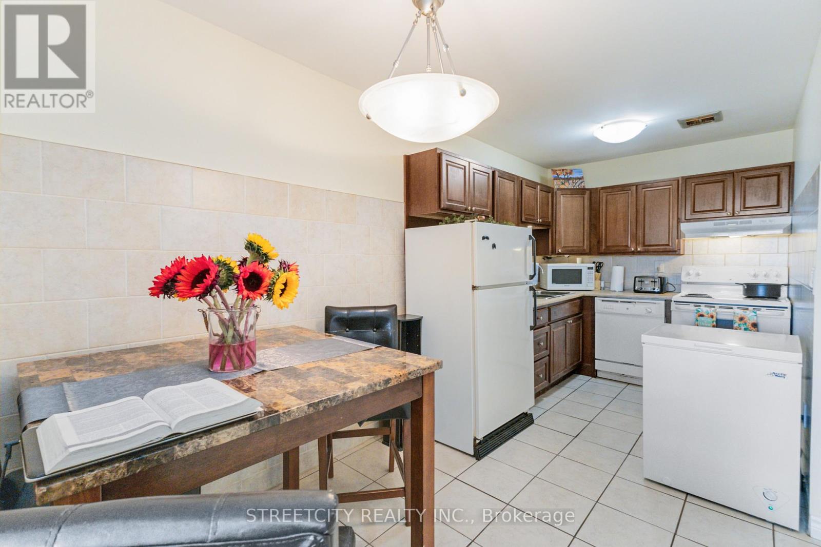 404 - 1106 Jalna Boulevard S, London, Ontario  N6E 2R9 - Photo 10 - X9385232
