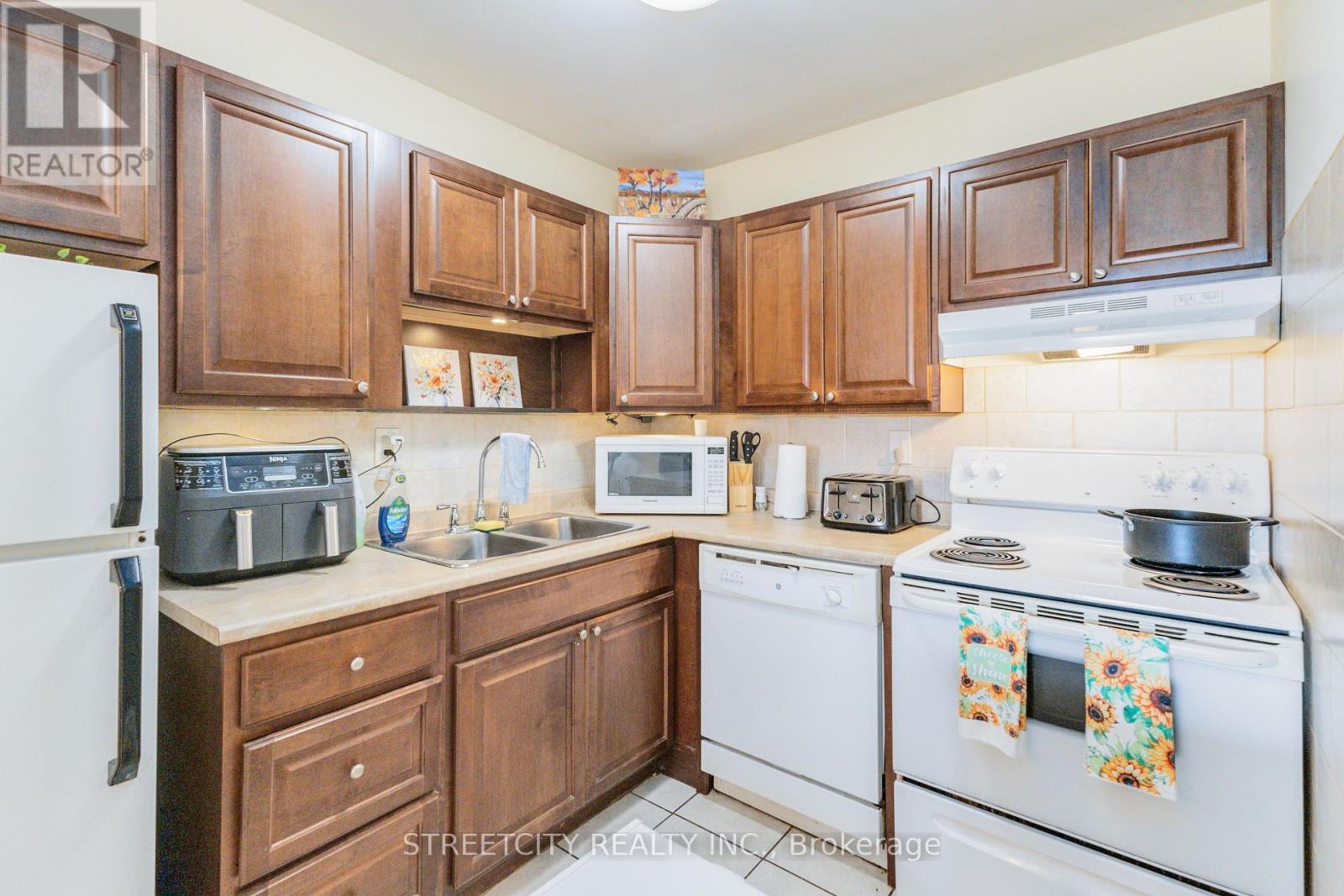 404 - 1106 Jalna Boulevard S, London, Ontario  N6E 2R9 - Photo 12 - X9385232