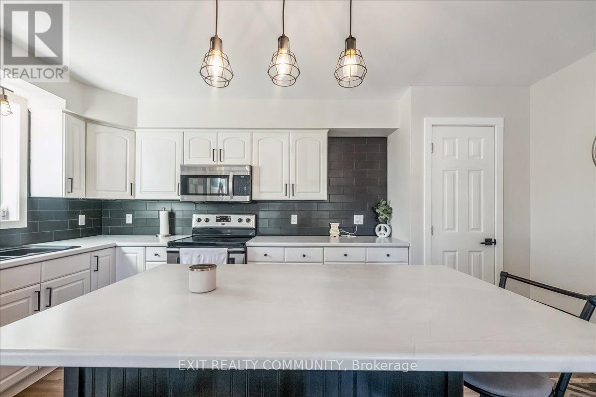 21 Edward Street, Bluewater, Ontario  N0M 2T0 - Photo 16 - X9385281