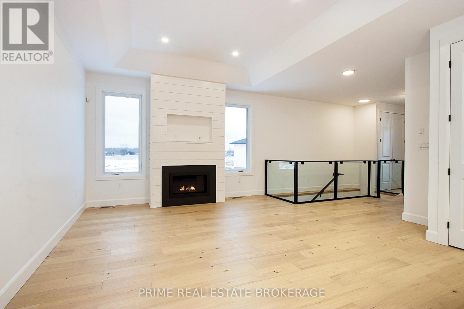 71 - 11 Coastal Crescent, Lambton Shores (Grand Bend), Ontario  N0M 1T0 - Photo 11 - X9385324