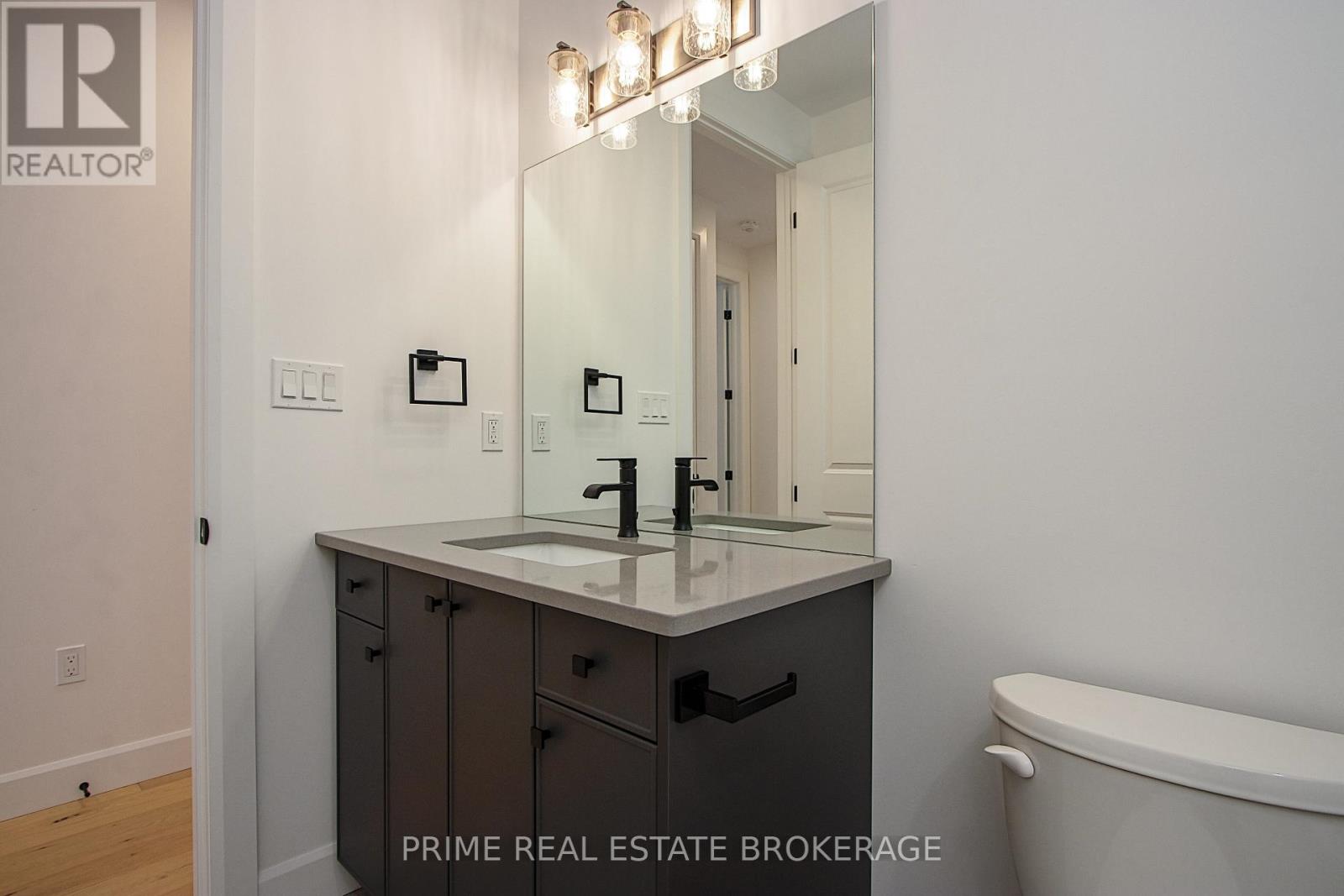 71 - 11 Coastal Crescent, Lambton Shores (Grand Bend), Ontario  N0M 1T0 - Photo 15 - X9385324