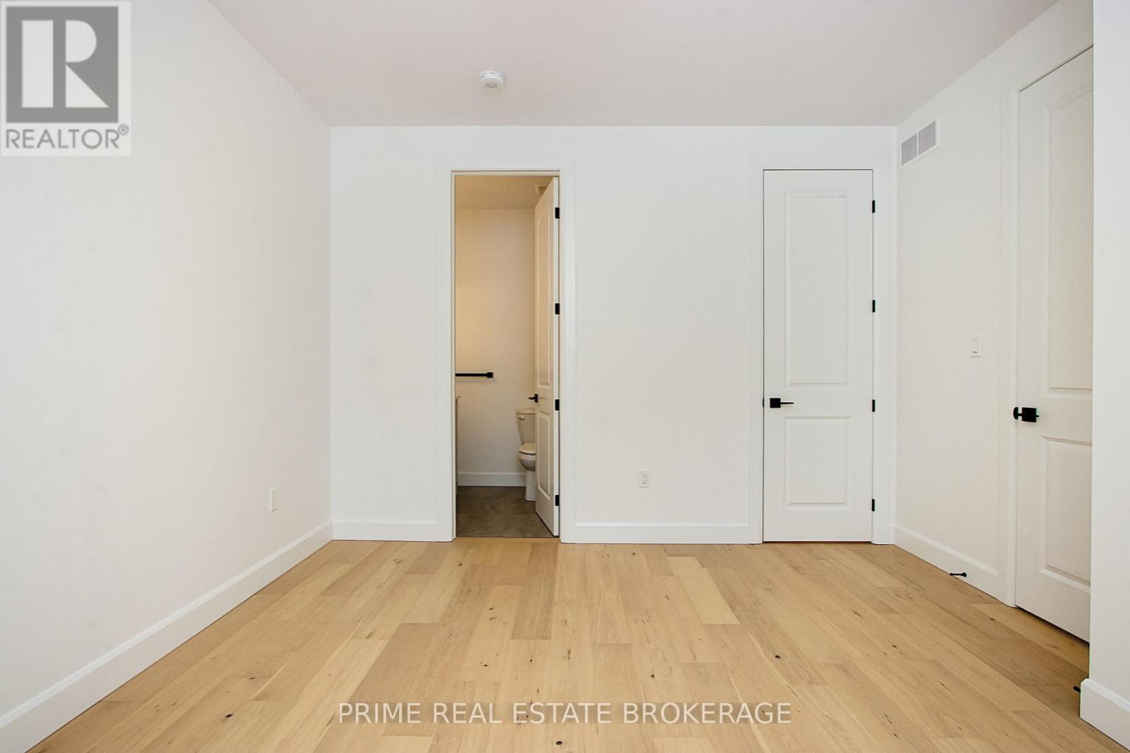 71 - 11 Coastal Crescent, Lambton Shores (Grand Bend), Ontario  N0M 1T0 - Photo 18 - X9385324