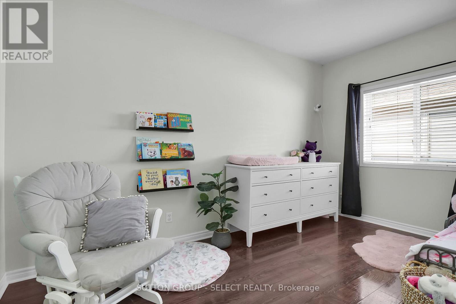 61 Willow Crescent, Strathroy-Caradoc (Ne), Ontario  N7G 4G3 - Photo 12 - X9385333