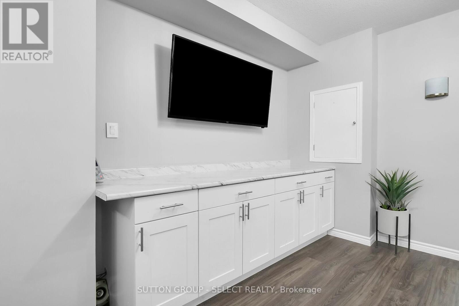 61 Willow Crescent, Strathroy-Caradoc (Ne), Ontario  N7G 4G3 - Photo 21 - X9385333