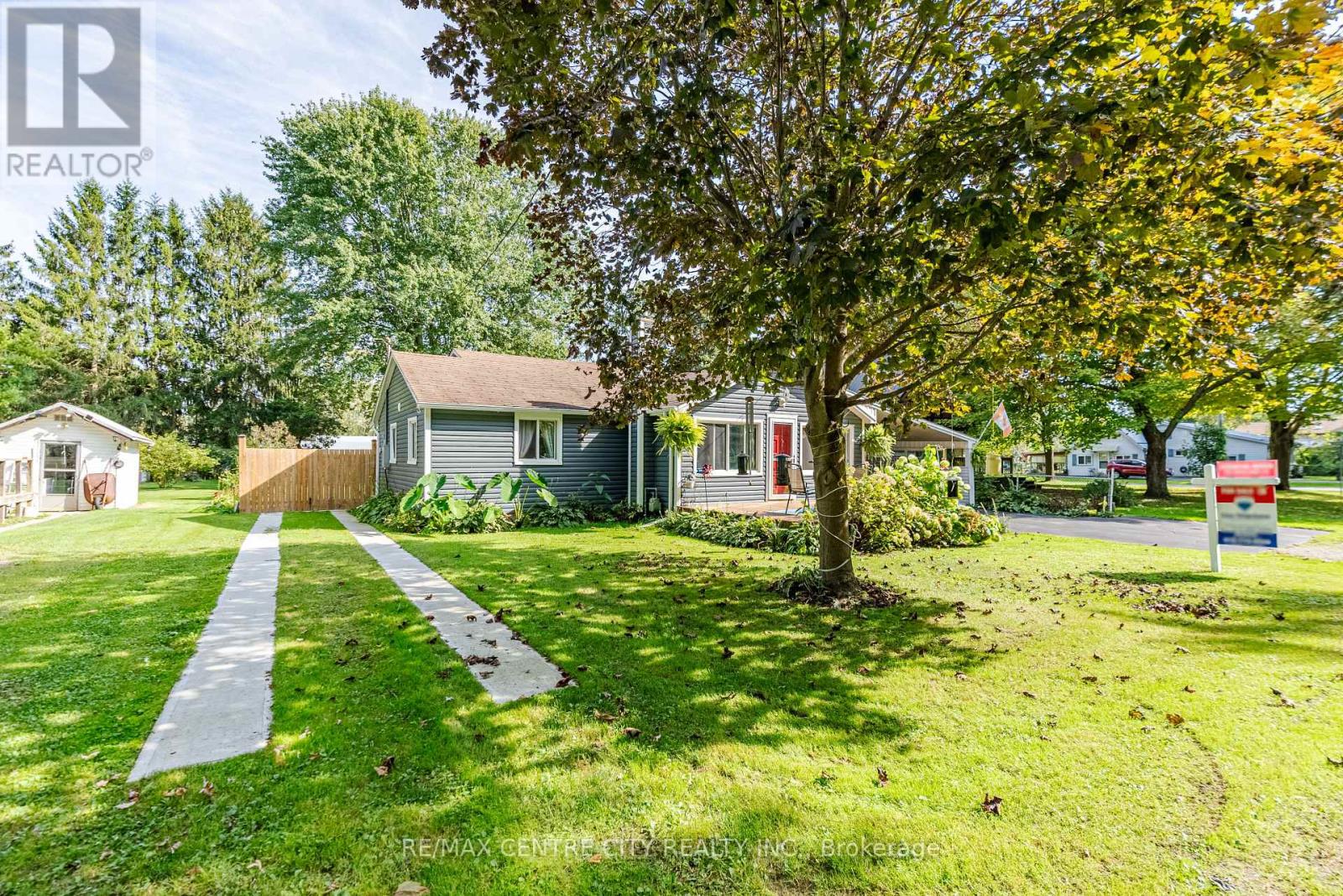 24 Addison Street, Bayham (Port Burwell), Ontario  N0J 1T0 - Photo 2 - X9385462