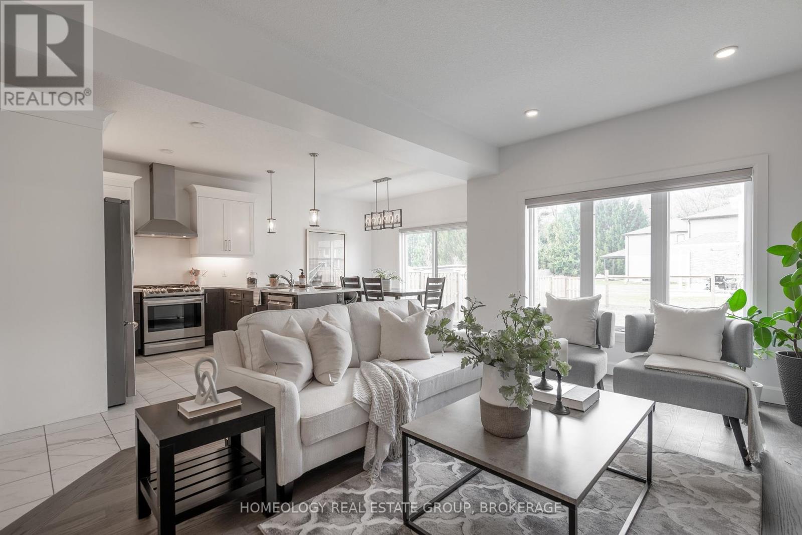 5 Armstrong Street, Strathroy-Caradoc (Mount Brydges), Ontario  N0L 1W0 - Photo 11 - X9385639